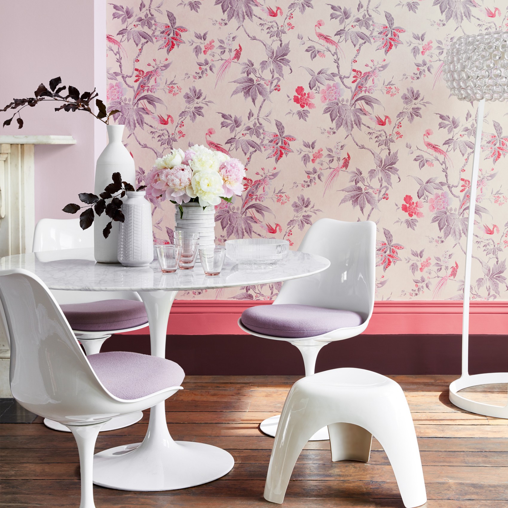 Обои Little Greene Archive Trails Paradise − Pink 0247PAPINKZ фото в интерьере