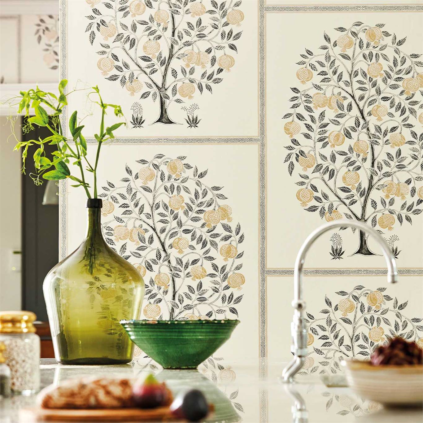 Обои Sanderson Caspian Anaar Tree 216791 фото в интерьере