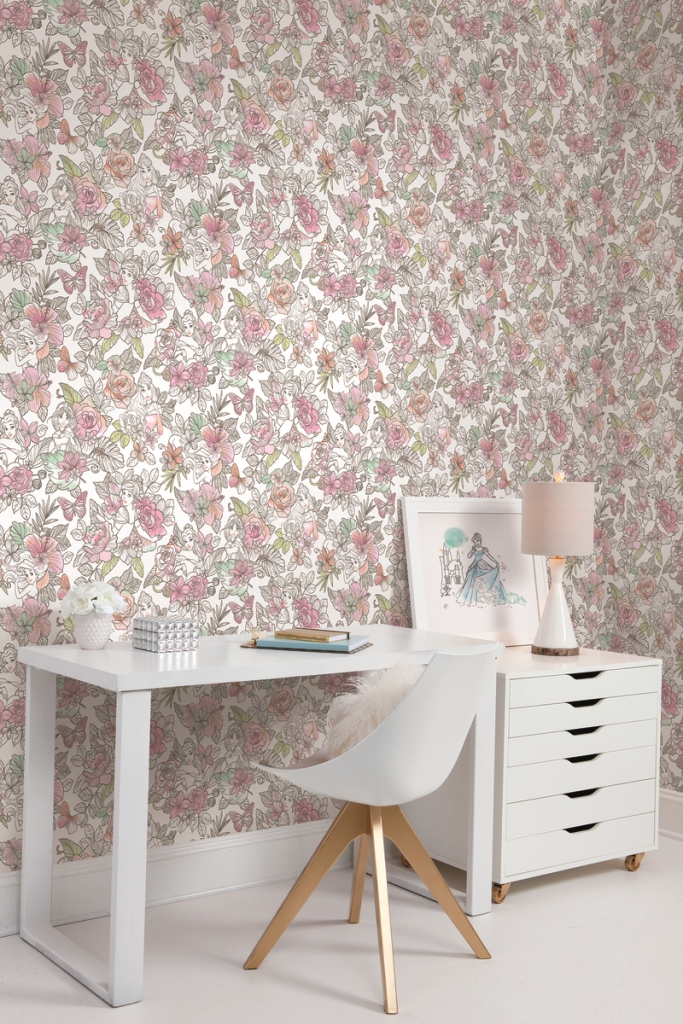 Обои York Disney IV Disney Princess Royal Floral DI0966 фото в интерьере Обои York Disney IV Disney Princess Royal Floral DI0966 фото в интерьере