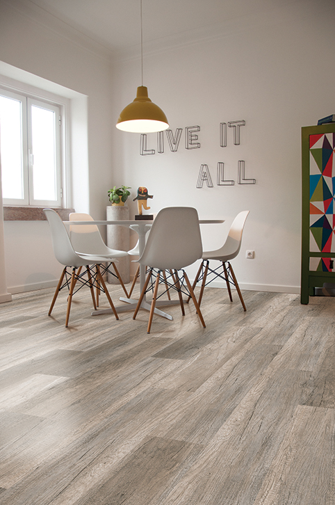 Пробковый пол клеевой CorkArt Design concept Enzo PY 4009 LNN X 1200×210×6 фото в интерьере Пробковый пол клеевой CorkArt Design concept Enzo PY 4009 LNN X 1200×210×6 фото в интерьере