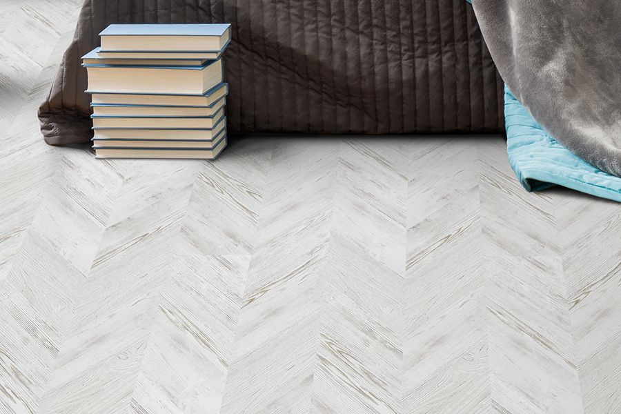 Пробковый пол клеевой Corkstyle Chevron White французская елка 1235×305×6