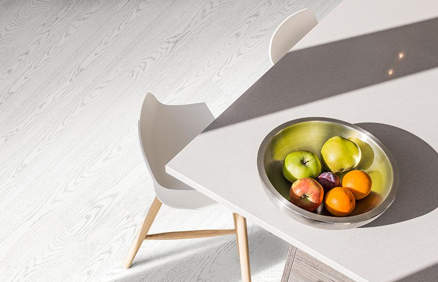 Пробковый пол замковый Corkstyle Wood XL Oak White 1235×200×10 фото в интерьере Пробковый пол замковый Corkstyle Wood XL Oak White 1235×200×10 фото в интерьере