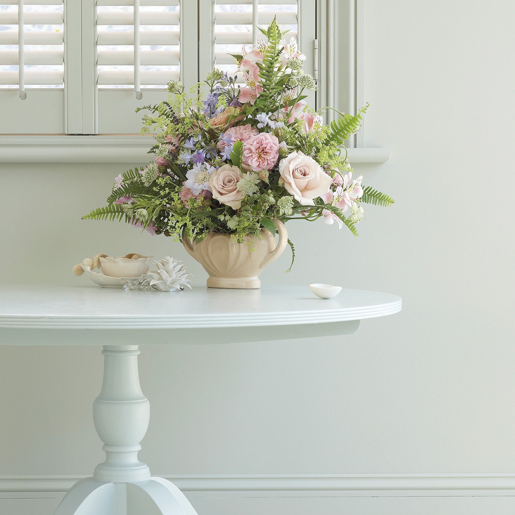 Краска Little Greene цвет Tracery II 78 Intelligent Exterior Eggshell 1