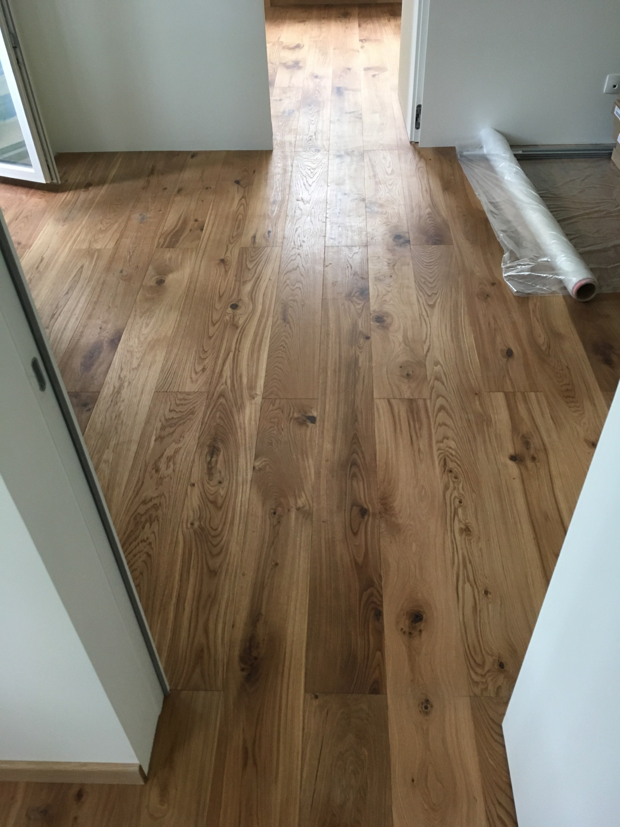 Инженерная доска Cora Natural Oak Classic rustic 1600-2400×155×16 фото в интерьере Инженерная доска Cora Natural Oak Classic rustic 1600-2400×155×16 фото в интерьере