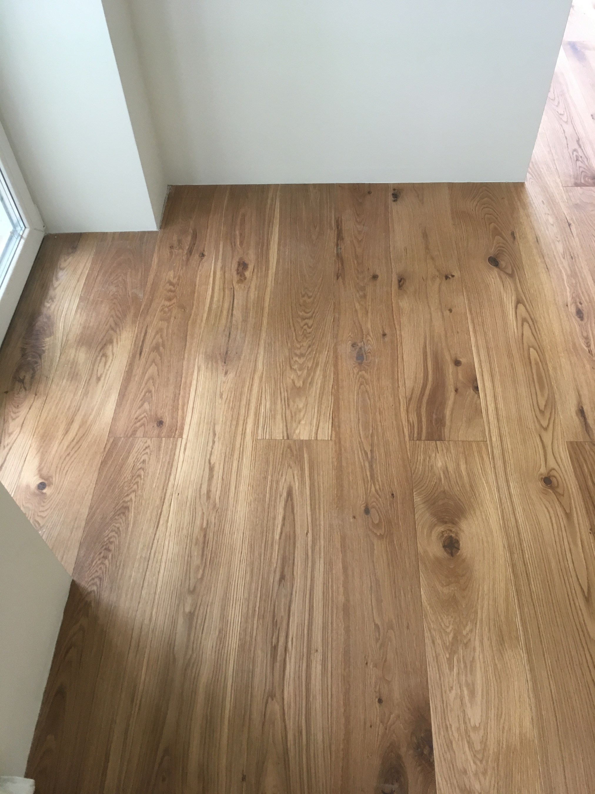 Инженерная доска Cora Natural Oak Classic rustic 1600-2400×155×16 фото в интерьере Инженерная доска Cora Natural Oak Classic rustic 1600-2400×155×16 фото в интерьере