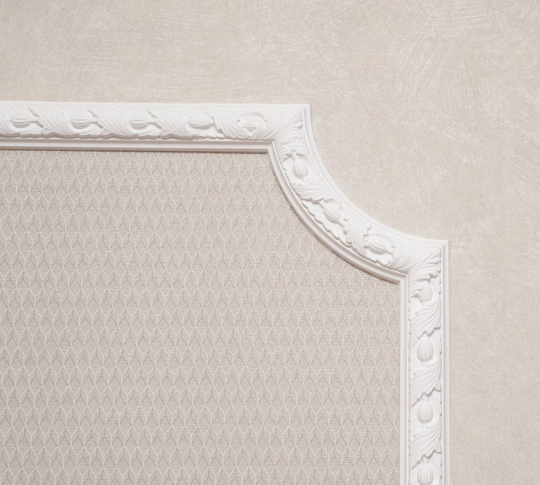 Молдинг под покраску Orac Decor Luxxus P1020 2000×49×24 фото в интерьере