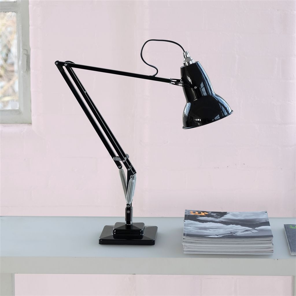 Краска Designers Guild цвет Palest Pink 133 Perfect Matt 5 л Краска Designers Guild цвет Palest Pink 133 Perfect Matt 5 л