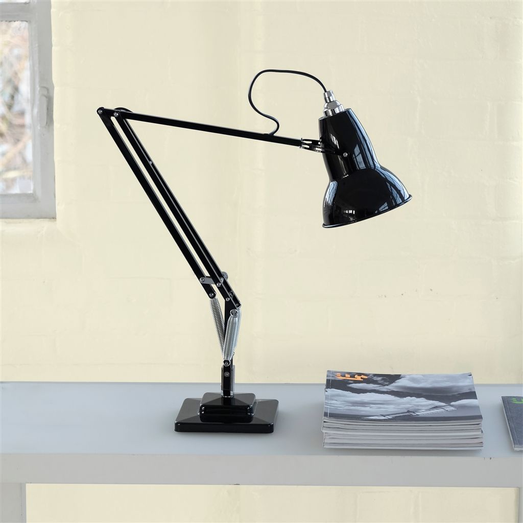 Краска Designers Guild цвет Soft Angelica 105 Perfect Eggshell 5 л Краска Designers Guild цвет Soft Angelica 105 Perfect Eggshell 5 л