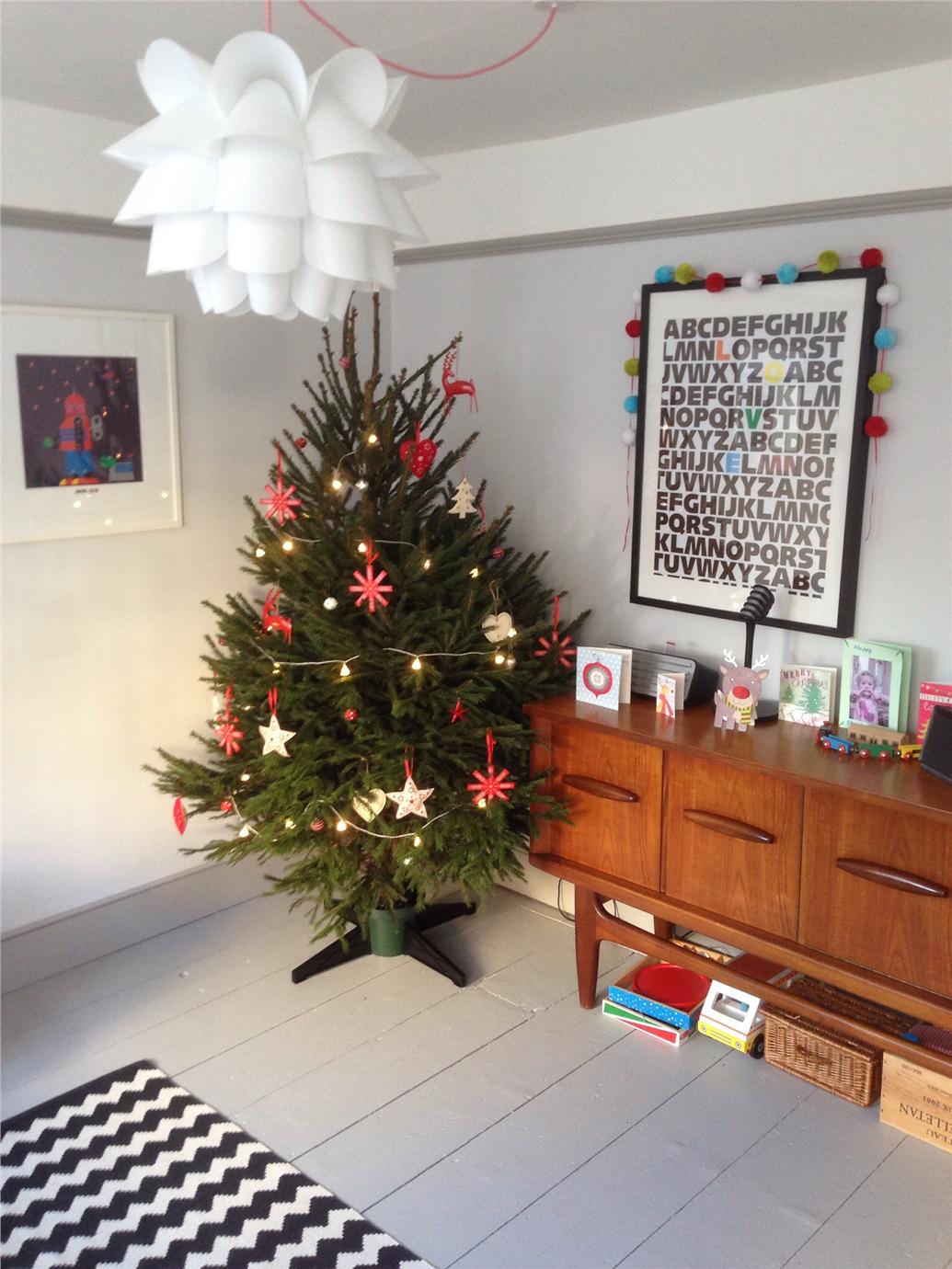 Краска Farrow & Ball цвет Blackened 2011 Estate Emulsion 0,1 л фото в интерьере Краска Farrow & Ball цвет Blackened 2011 Estate Emulsion 0,1 л фото в интерьере