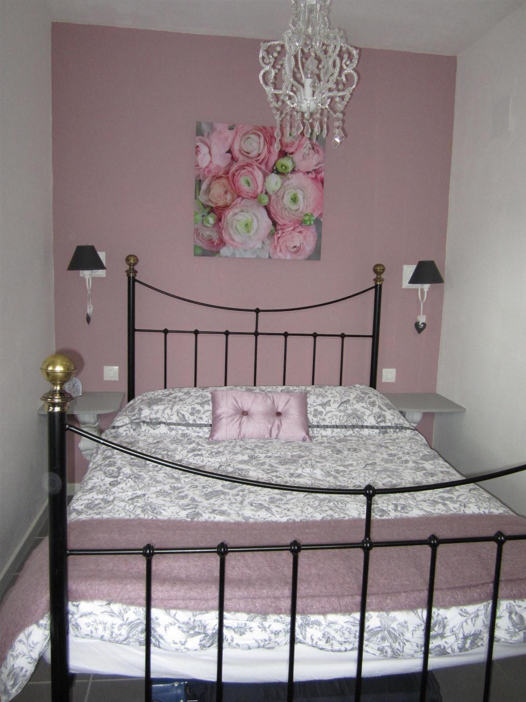 Краска Farrow & Ball цвет Cinder Rose 246 Full Gloss 0,75 л фото в интерьере Краска Farrow & Ball цвет Cinder Rose 246 Full Gloss 0,75 л фото в интерьере