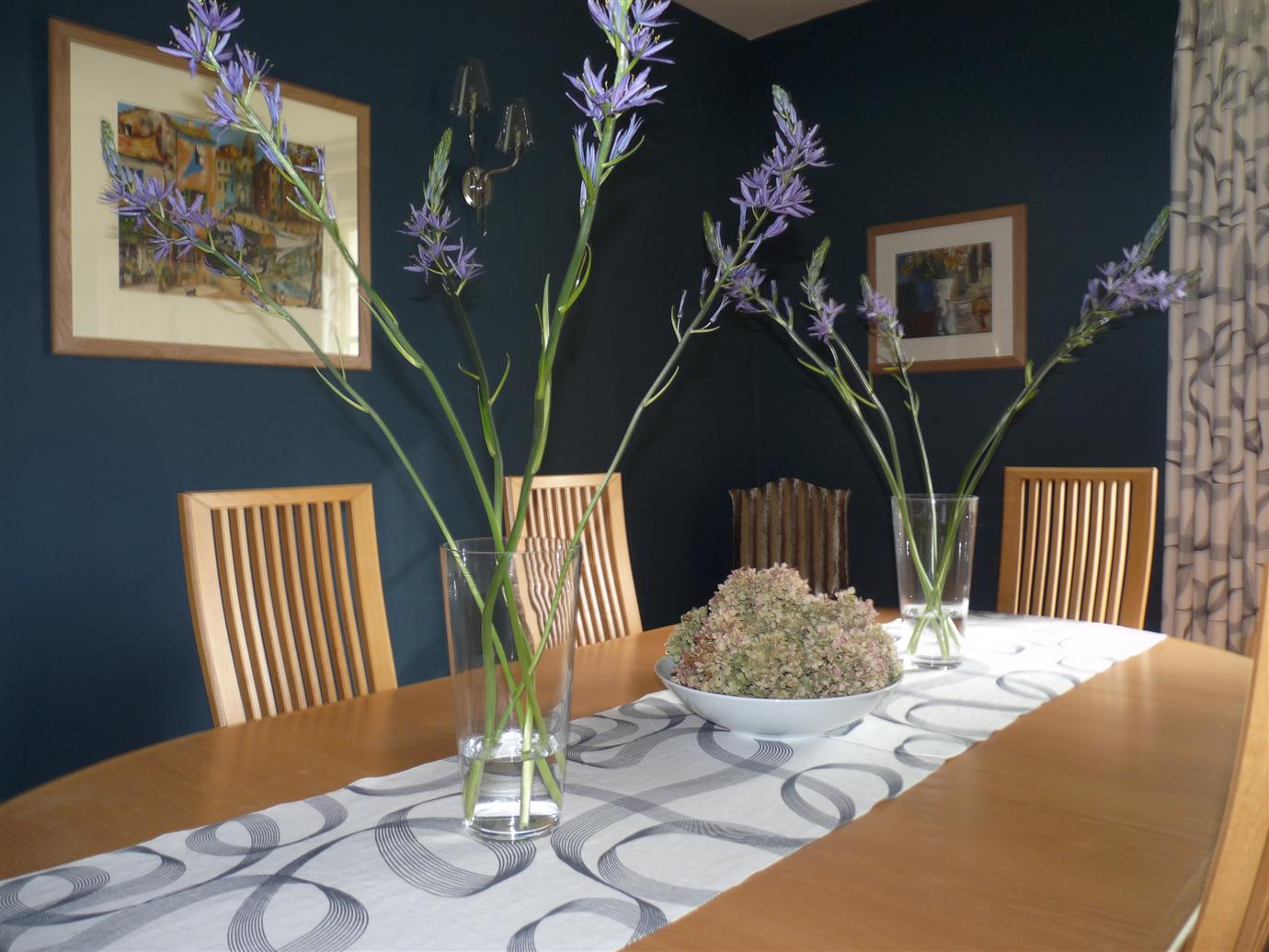 Краска Farrow & Ball цвет Hague Blue 30 Full Gloss 0,75 л фото в интерьере Краска Farrow & Ball цвет Hague Blue 30 Full Gloss 0,75 л фото в интерьере