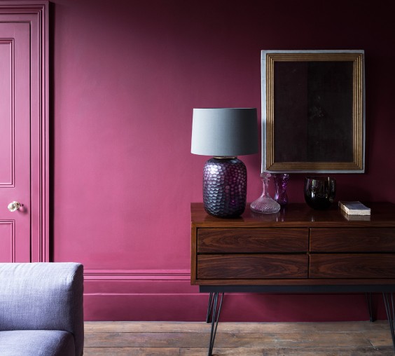 Краска Paint and Paper Library цвет Grenache 372 Pure Flat Emulsion 0,125 л фото в интерьере Краска Paint and Paper Library цвет Grenache 372 Pure Flat Emulsion 0,125 л фото в интерьере