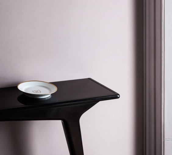 Краска Paint and Paper Library цвет Plaster II 402 Pure Flat Emulsion 0,125 л фото в интерьере Краска Paint and Paper Library цвет Plaster II 402 Pure Flat Emulsion 0,125 л фото в интерьере