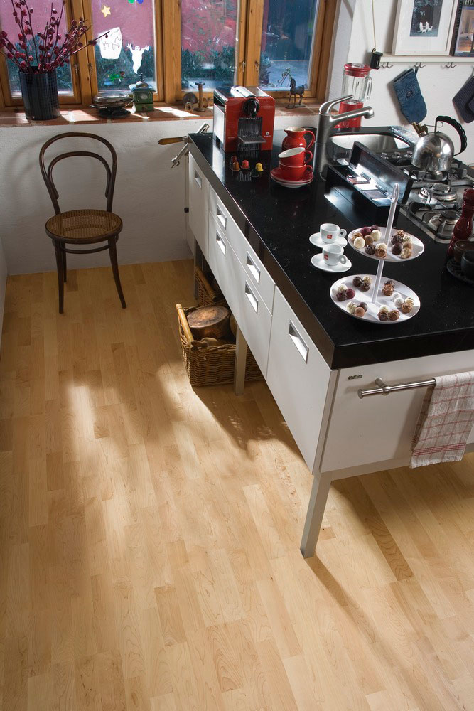 Паркетная доска Kahrs Американская Клен канадский Торонто Toronto 153N15AP50KW240 Calm 2423×200×15 фото в интерьере Паркетная доска Kahrs Американская Клен канадский Торонто Toronto 153N15AP50KW240 Calm 2423×200×15 фото в интерьере