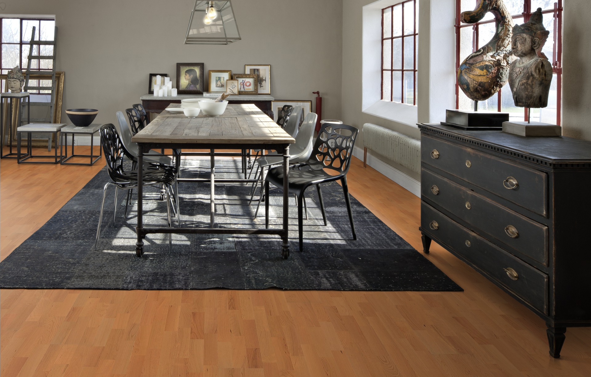 Паркетная доска Kahrs Американская Вишня Саванна Savannah 153N15CH50KW240 Calm 2423×200×15 фото в интерьере Паркетная доска Kahrs Американская Вишня Саванна Savannah 153N15CH50KW240 Calm 2423×200×15 фото в интерьере