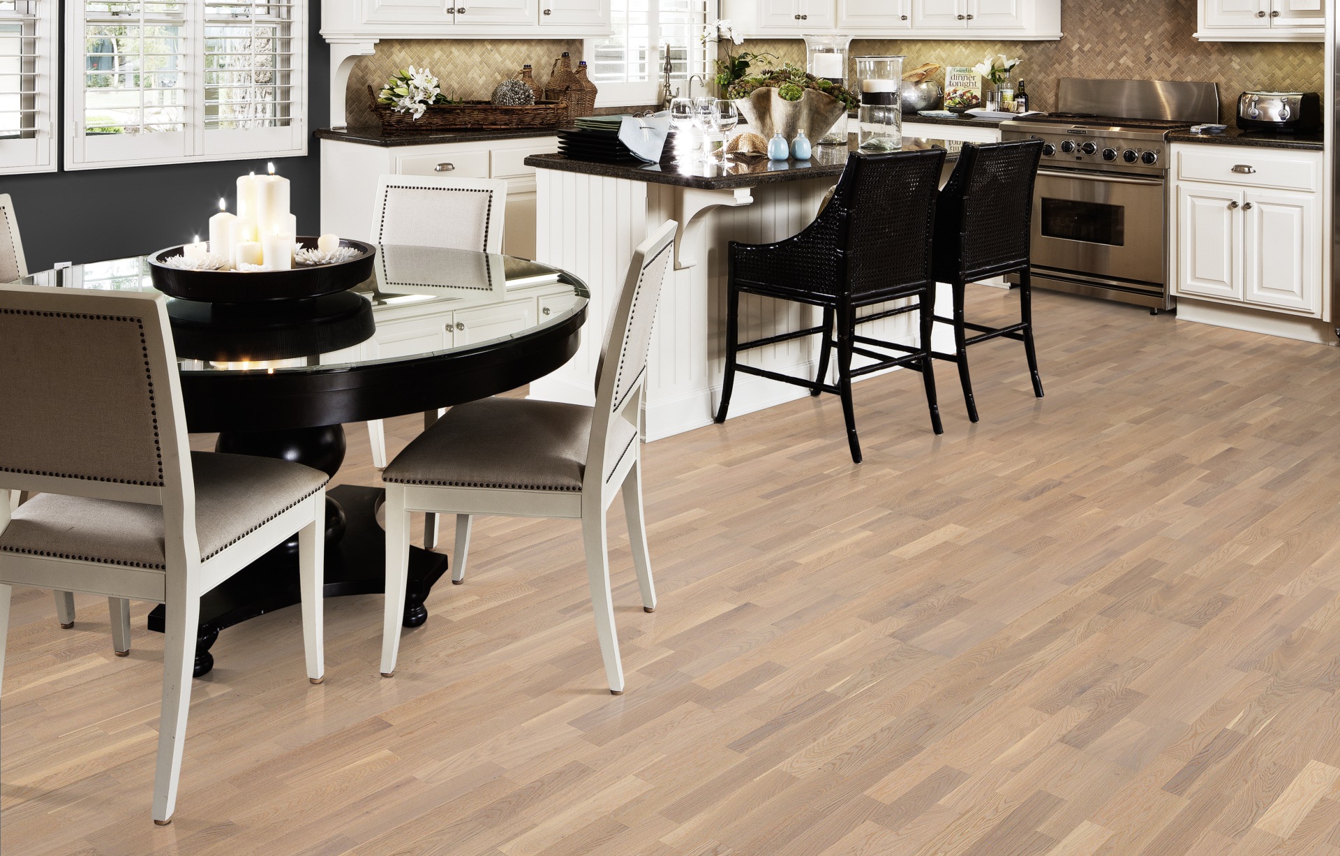 Паркетная доска Kahrs Трес Дуб Абетон Abetone 133NABEK1VKW240 Variation 2423×200×13 фото в интерьере Паркетная доска Kahrs Трес Дуб Абетон Abetone 133NABEK1VKW240 Variation 2423×200×13 фото в интерьере