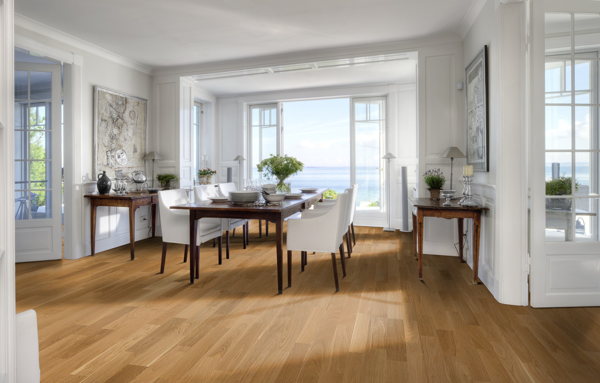 Паркетная доска Kahrs Трес Дуб Лекко Lecco 133NABEK15KW240 Variation 2423×200×13 фото в интерьере Паркетная доска Kahrs Трес Дуб Лекко Lecco 133NABEK15KW240 Variation 2423×200×13 фото в интерьере