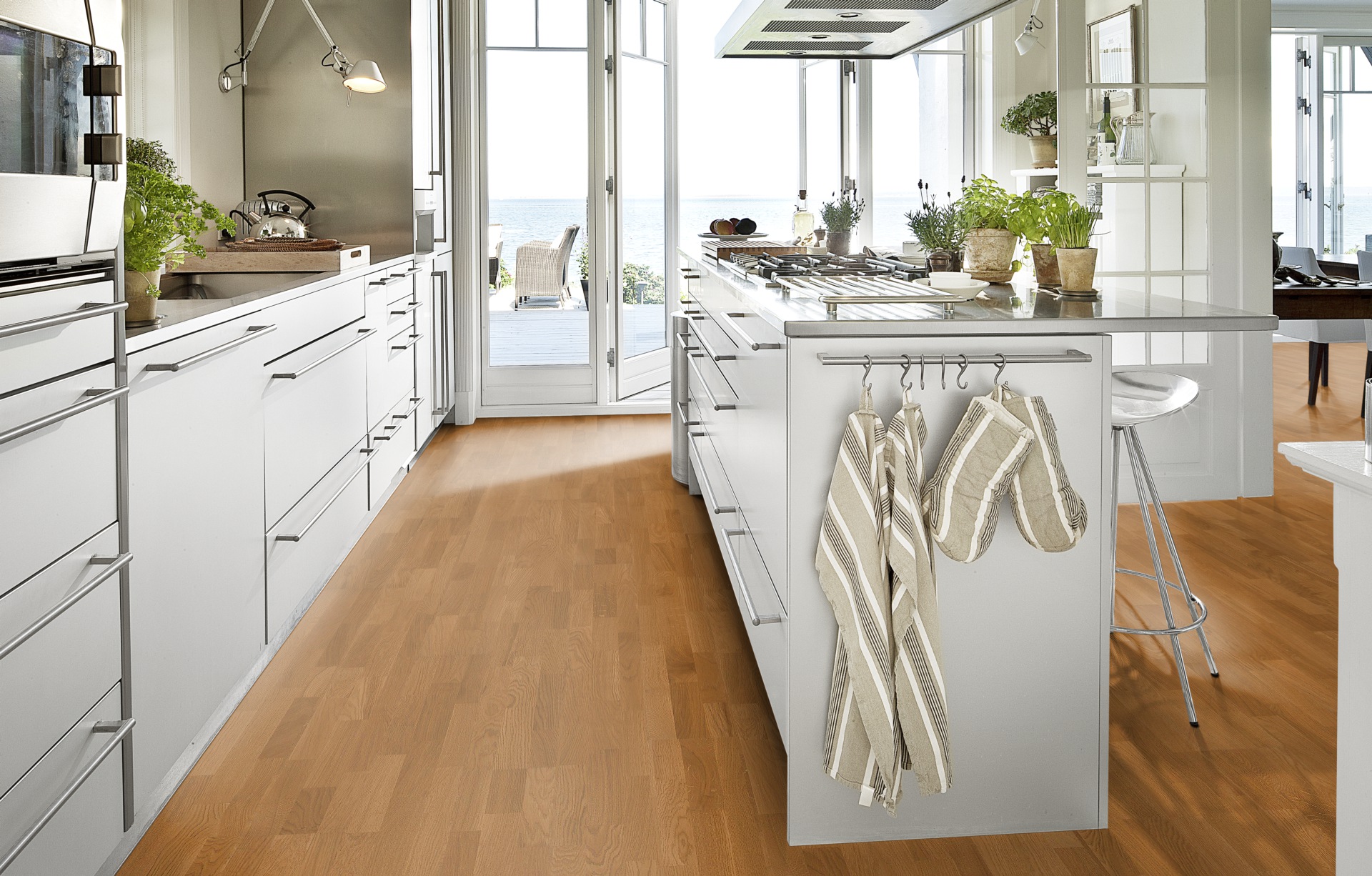 Паркетная доска Kahrs Трес Дуб Пима Pima 133NABEK7CUW240 Variation 2423×200×13 фото в интерьере