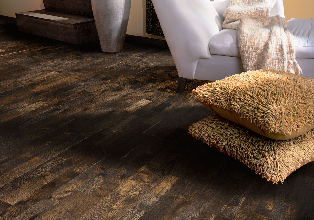 Паркетная доска Kahrs Гармония Дуб Грунт Soil 153N6EEKFEKW240 Lively 2423×200×15 фото в интерьере Паркетная доска Kahrs Гармония Дуб Грунт Soil 153N6EEKFEKW240 Lively 2423×200×15 фото в интерьере