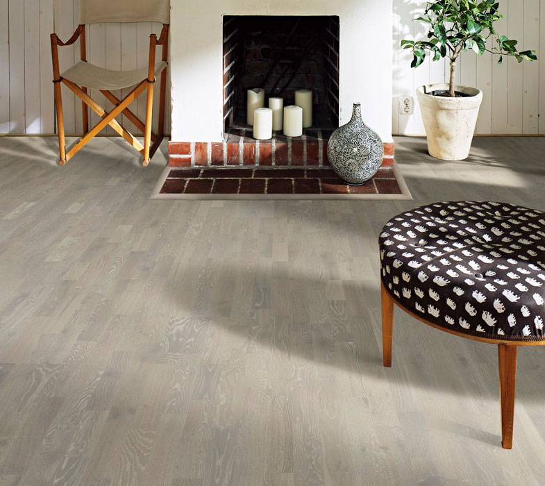 Паркетная доска Kahrs Гармония Дуб Известняк Limestone 153N0BEK0WKW240 Lively 2423×200×15 фото в интерьере Паркетная доска Kahrs Гармония Дуб Известняк Limestone 153N0BEK0WKW240 Lively 2423×200×15 фото в интерьере