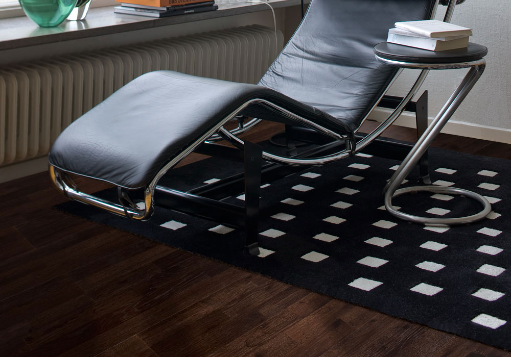 Паркетная доска Kahrs Гармония Дуб Лава Lava 153N6CEK1JKW240 Lively 2423×200×15 фото в интерьере Паркетная доска Kahrs Гармония Дуб Лава Lava 153N6CEK1JKW240 Lively 2423×200×15 фото в интерьере