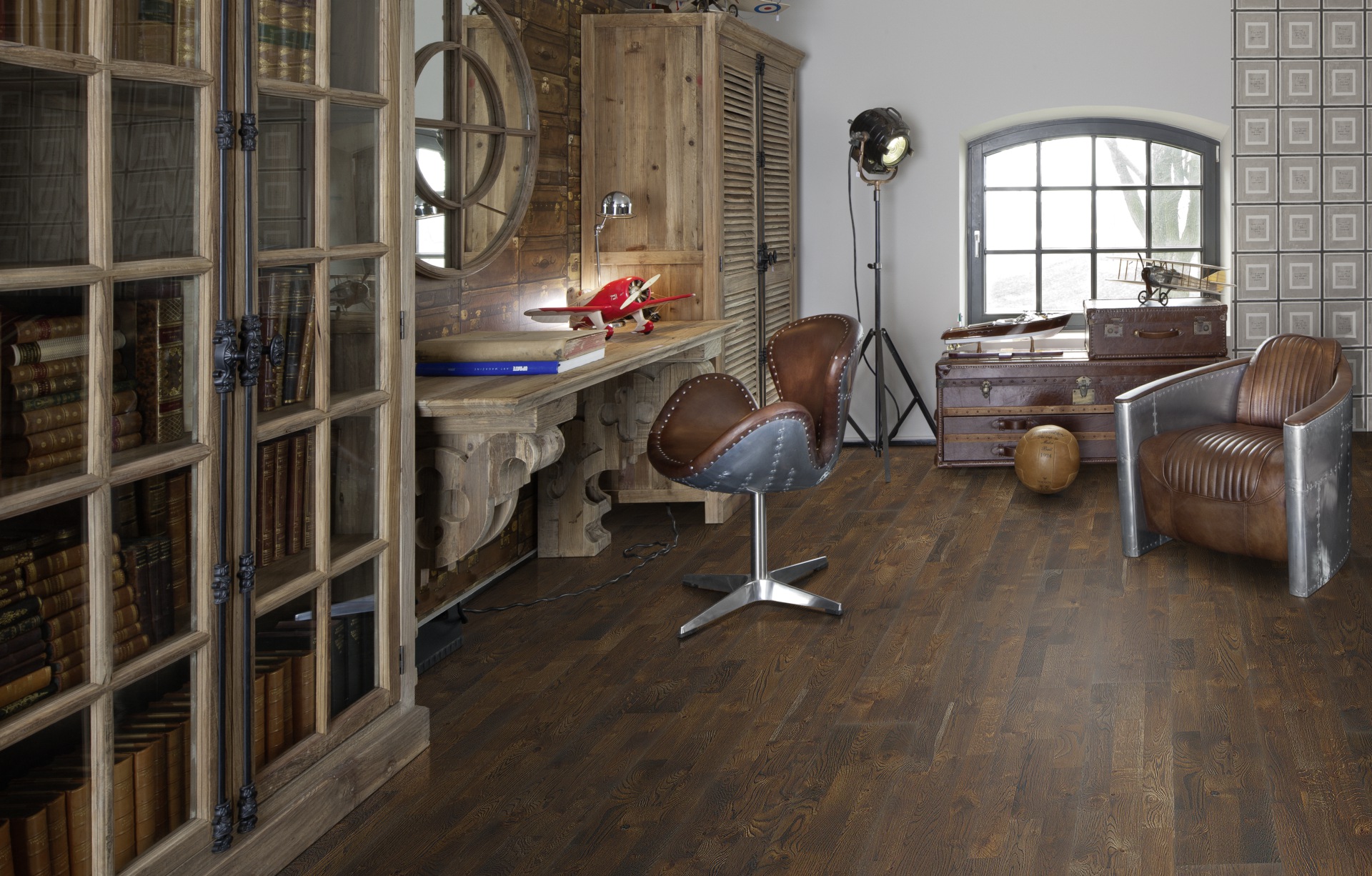 Паркетная доска Kahrs Гармония Дуб Грунт Soil 153N6EEKFEKW240 Lively 2423×200×15 фото в интерьере Паркетная доска Kahrs Гармония Дуб Грунт Soil 153N6EEKFEKW240 Lively 2423×200×15 фото в интерьере