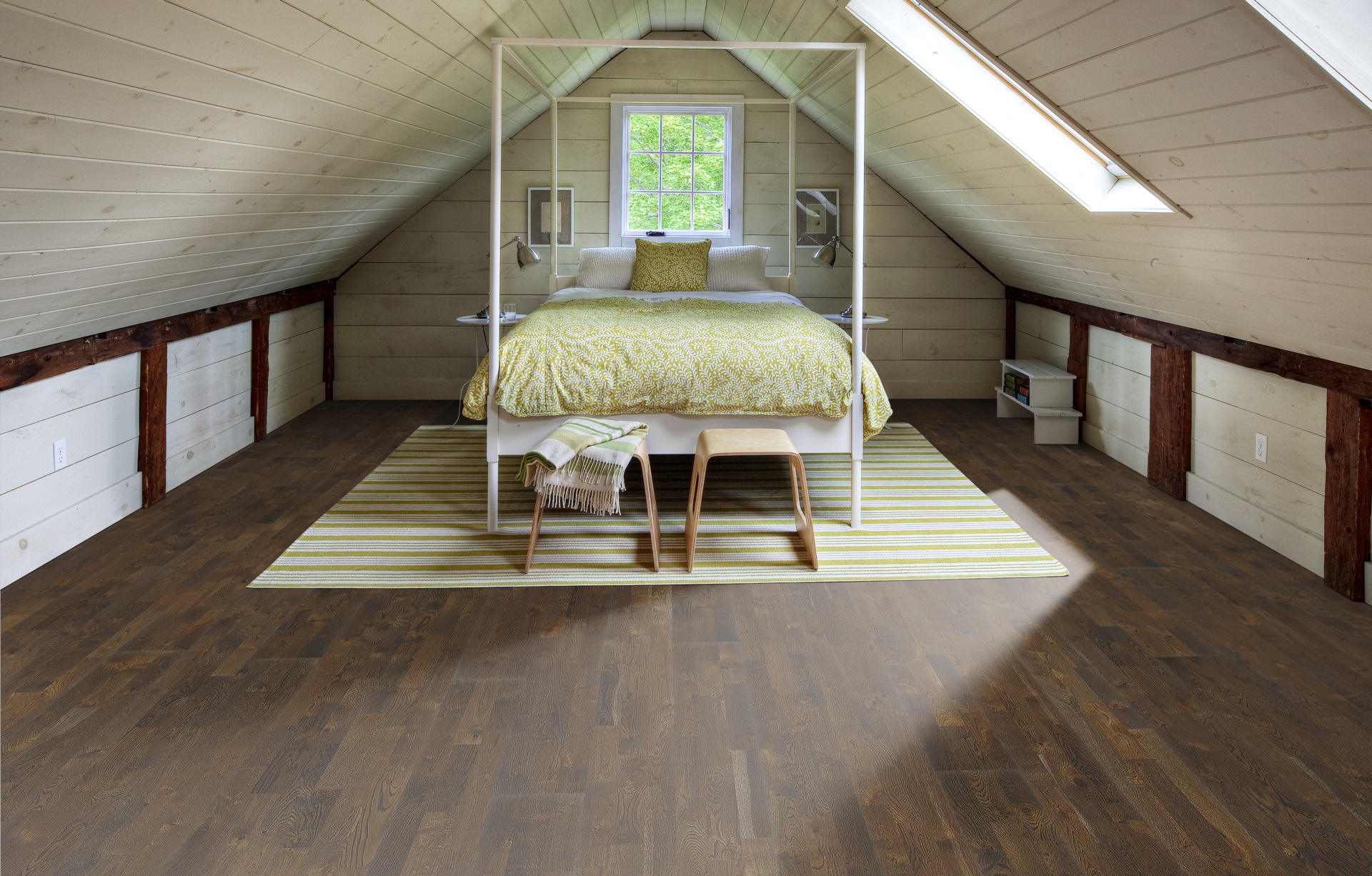 Паркетная доска Kahrs Гармония Дуб Грунт Soil 153N6EEKFEKW240 Lively 2423×200×15 фото в интерьере Паркетная доска Kahrs Гармония Дуб Грунт Soil 153N6EEKFEKW240 Lively 2423×200×15 фото в интерьере