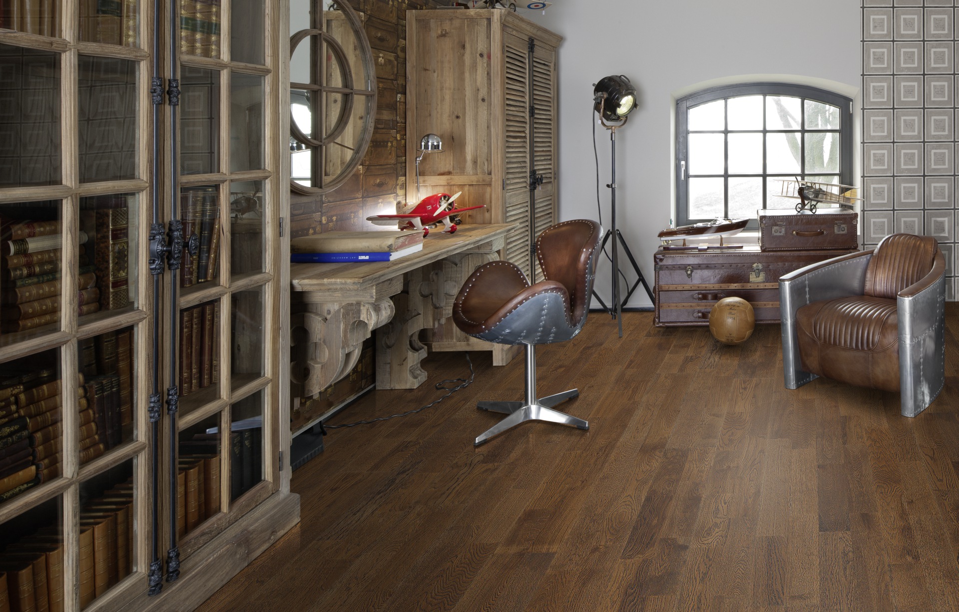 Паркетная доска Kahrs Гармония Дуб Солод Ale 153N6CEKQ1KW240 Lively 2423×200×15 фото в интерьере Паркетная доска Kahrs Гармония Дуб Солод Ale 153N6CEKQ1KW240 Lively 2423×200×15 фото в интерьере