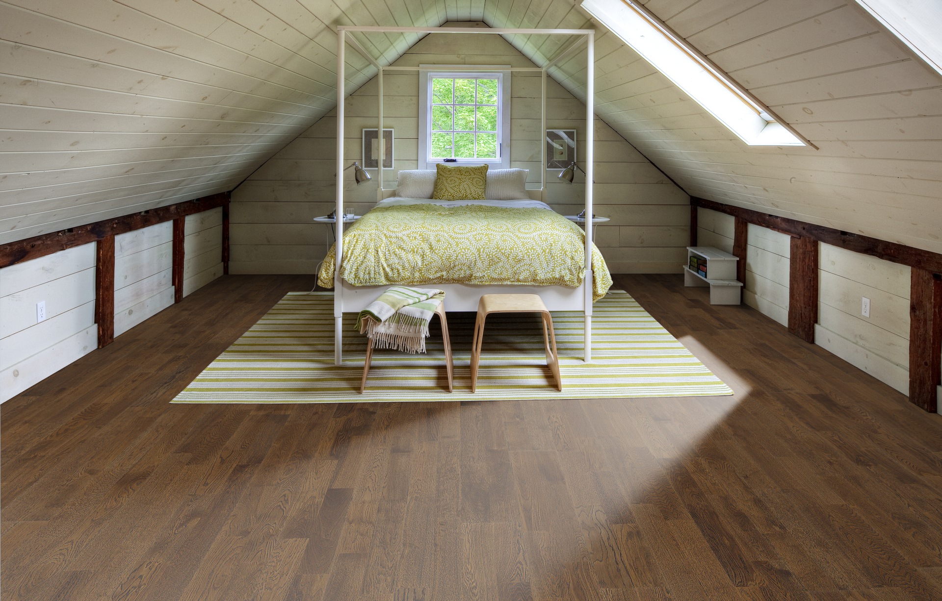 Паркетная доска Kahrs Гармония Дуб Солод Ale 153N6CEKQ1KW240 Lively 2423×200×15 фото в интерьере Паркетная доска Kahrs Гармония Дуб Солод Ale 153N6CEKQ1KW240 Lively 2423×200×15 фото в интерьере