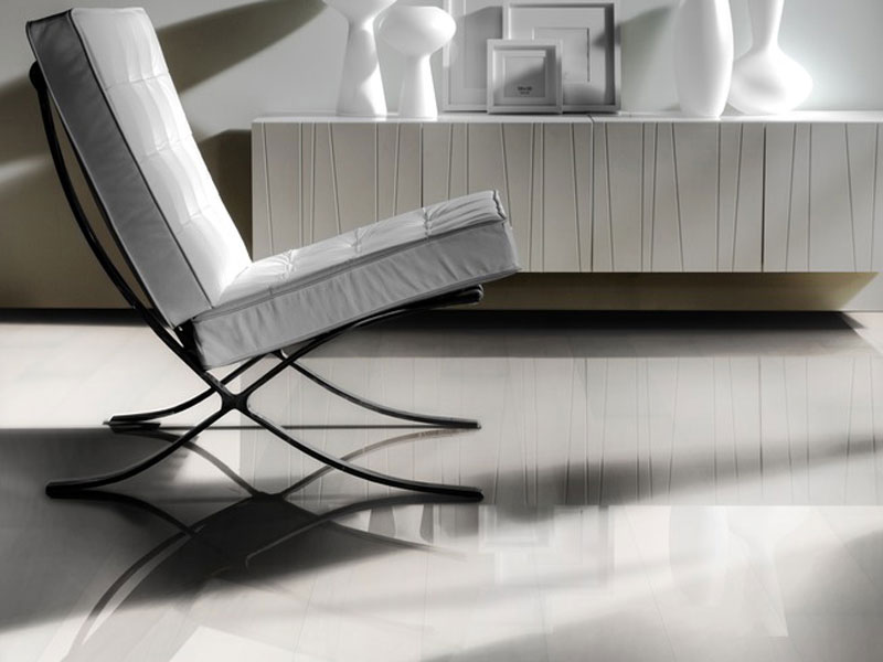 Паркетная доска Kahrs Бук Белое Сияние Opaque 2420×187×15 фото в интерьере