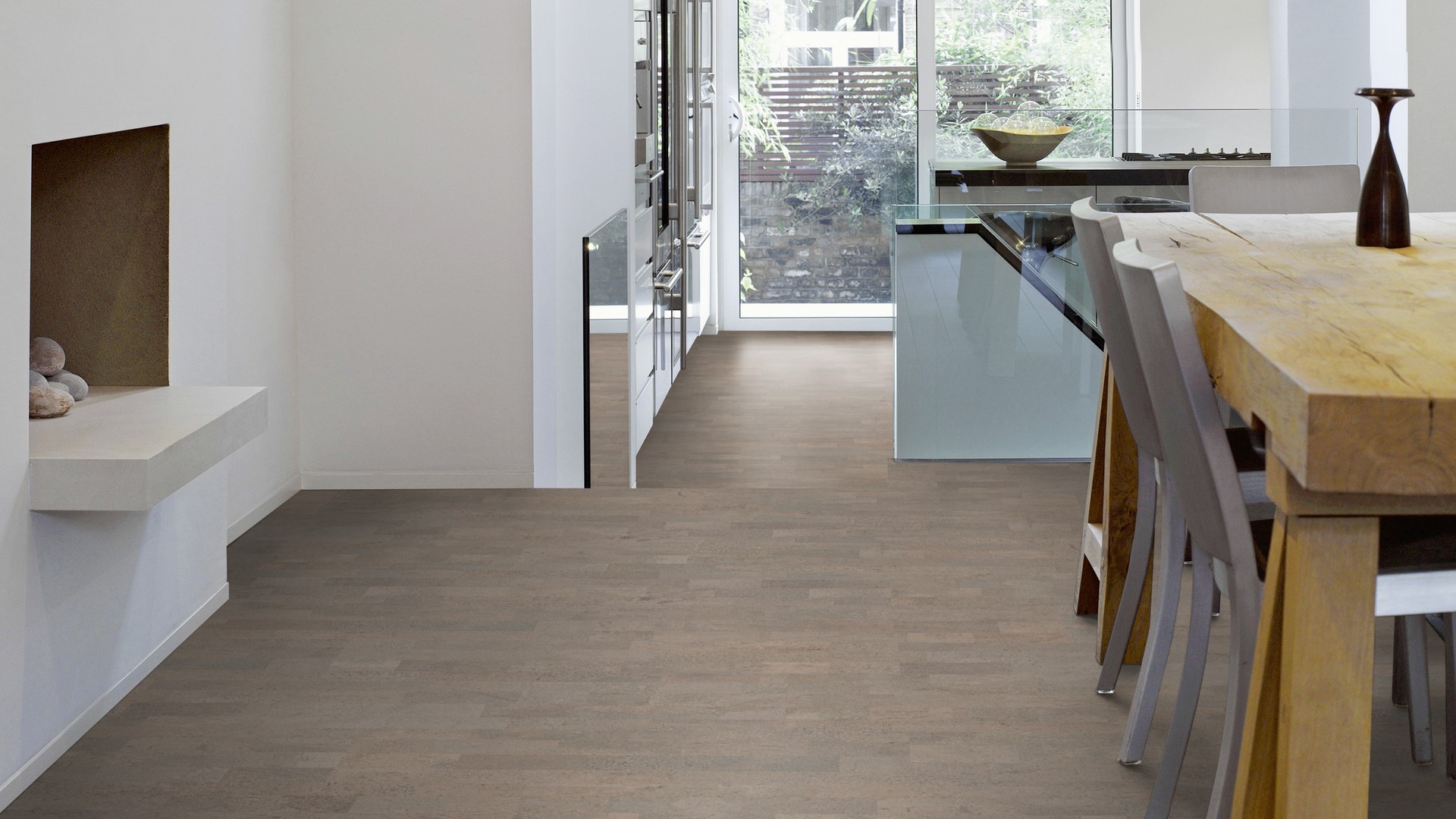 Пробковый пол замковый Wicanders Cork Essence Identity Silver I803002 905×295×10,5 фото в интерьере