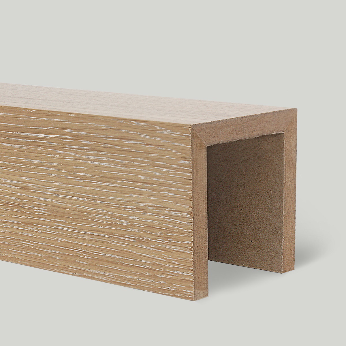 Рейка декоративная Modern Decor дуб без покрытия 3-х сторонняя 2800×40×40 Рейка декоративная Modern Decor дуб без покрытия 3-х сторонняя 2800×40×40