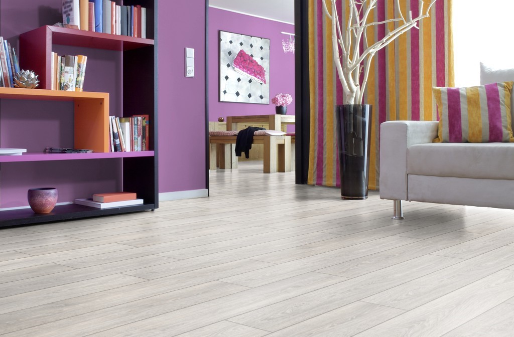 Ламинат Kronopol Aurum Sound Oak Chilout D 3346 фото в интерьере Ламинат Kronopol Aurum Sound Oak Chilout D 3346 фото в интерьере