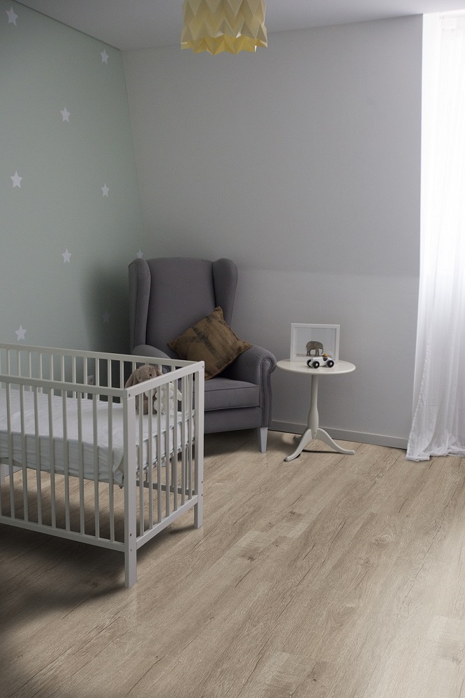 Пробковый пол клеевой CorkArt Design concept Enzo PY 4021 LNN X 1200×210×6 фото в интерьере