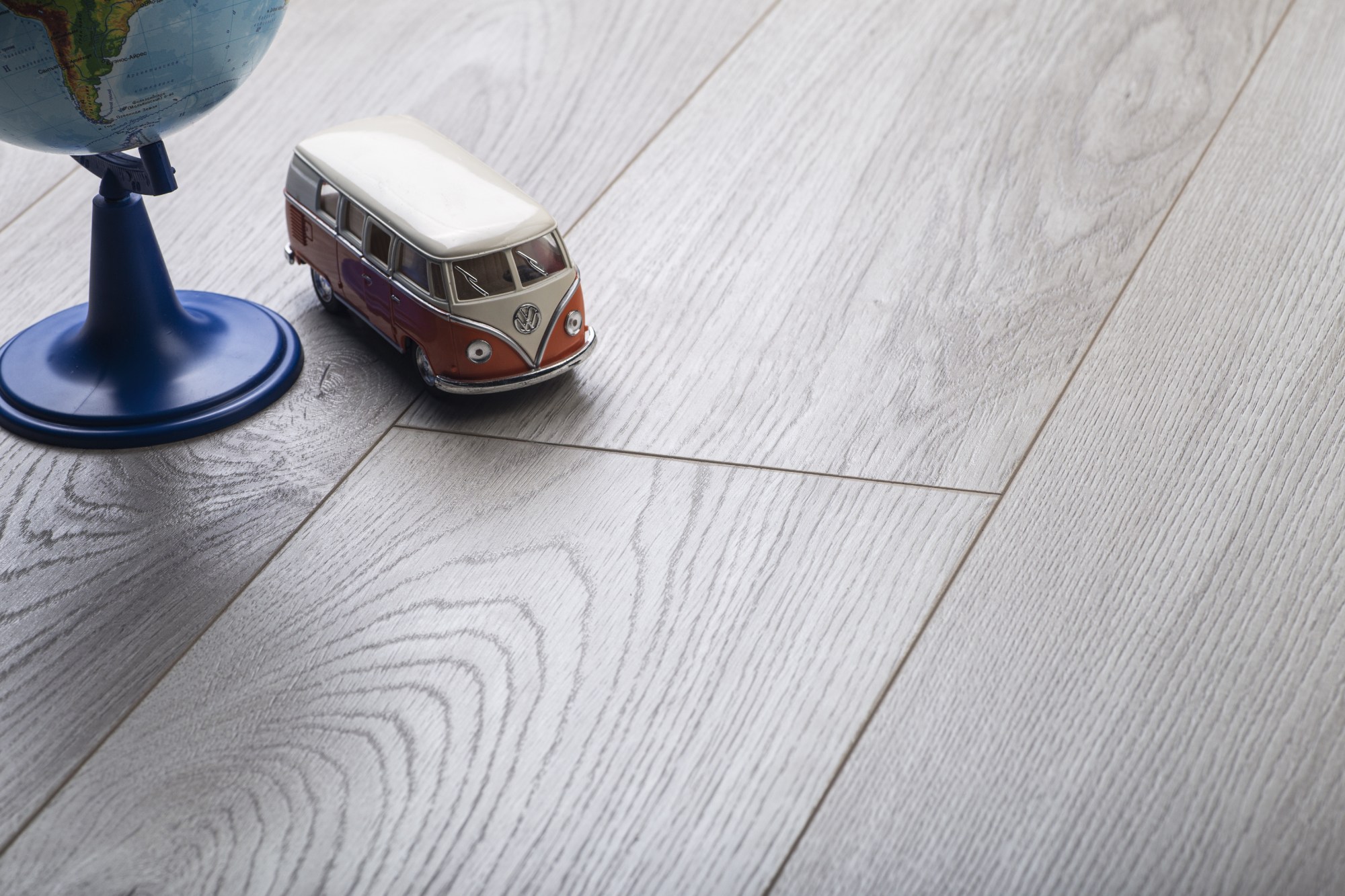 Ламинат Kronopol Aurum Volo Aqua Oak Stork D4573 1380×191×8 Ламинат Kronopol Aurum Volo Aqua Oak Stork D4573 1380×191×8