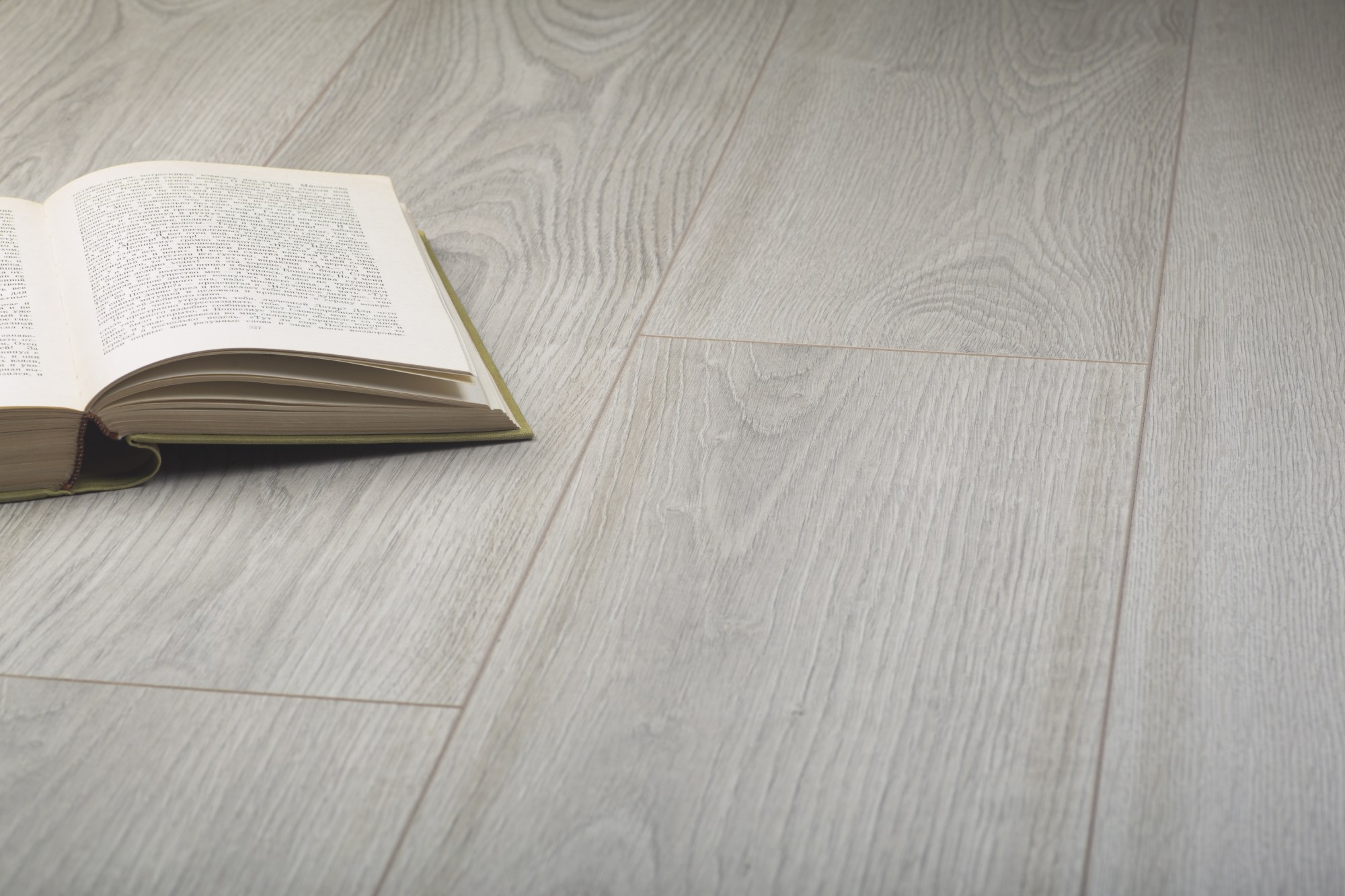 Ламинат Kronopol Platinium Milo Oak Ferrara D 3034 1380×193×8 Ламинат Kronopol Platinium Milo Oak Ferrara D 3034 1380×193×8