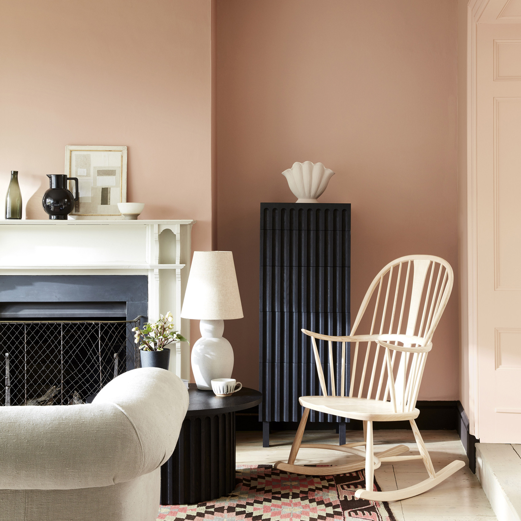 Краска Little Greene цвет Masquerade 334 Interior Oil Eggshell 1 л фото в интерьере