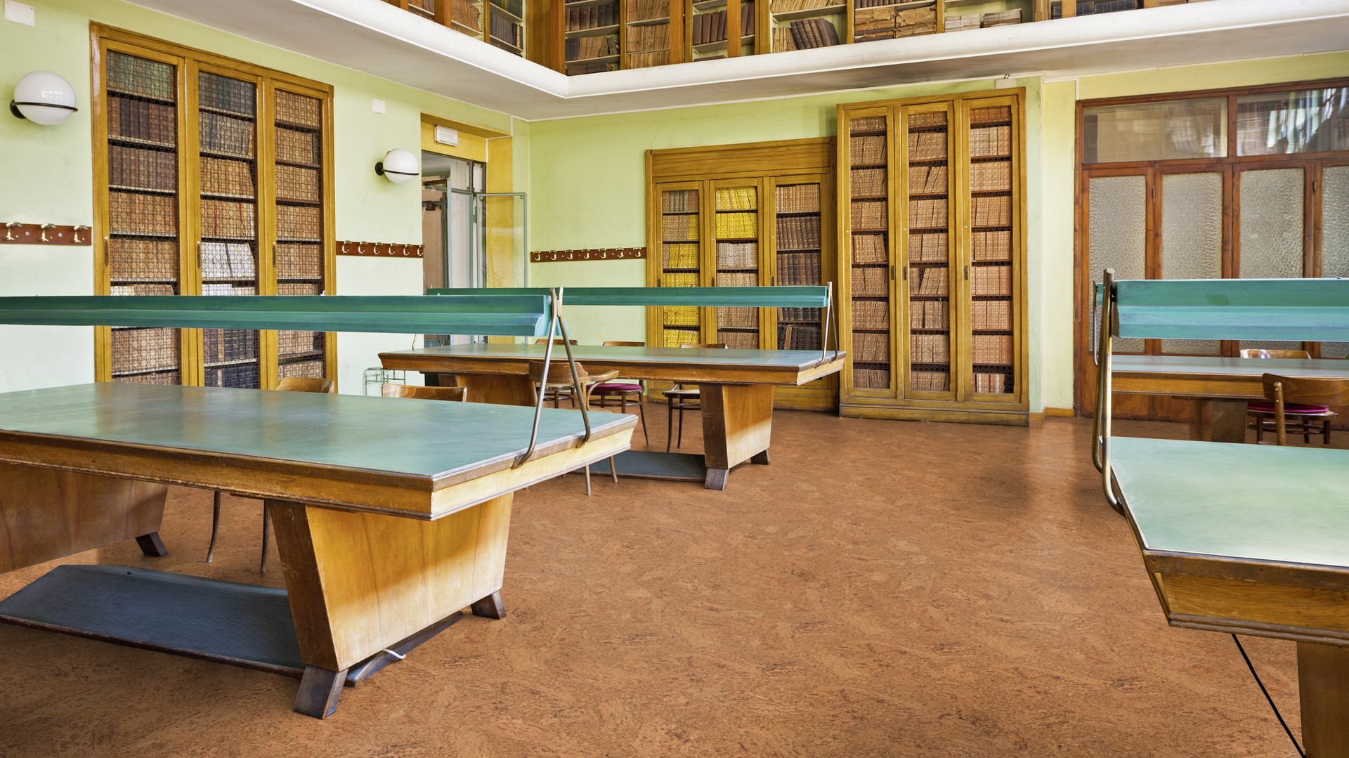 Пробковый пол клеевой Wicanders Cork Pure Originals Accent AJ9Z002 600×300×6 фото в интерьере Пробковый пол клеевой Wicanders Cork Pure Originals Accent AJ9Z002 600×300×6 фото в интерьере