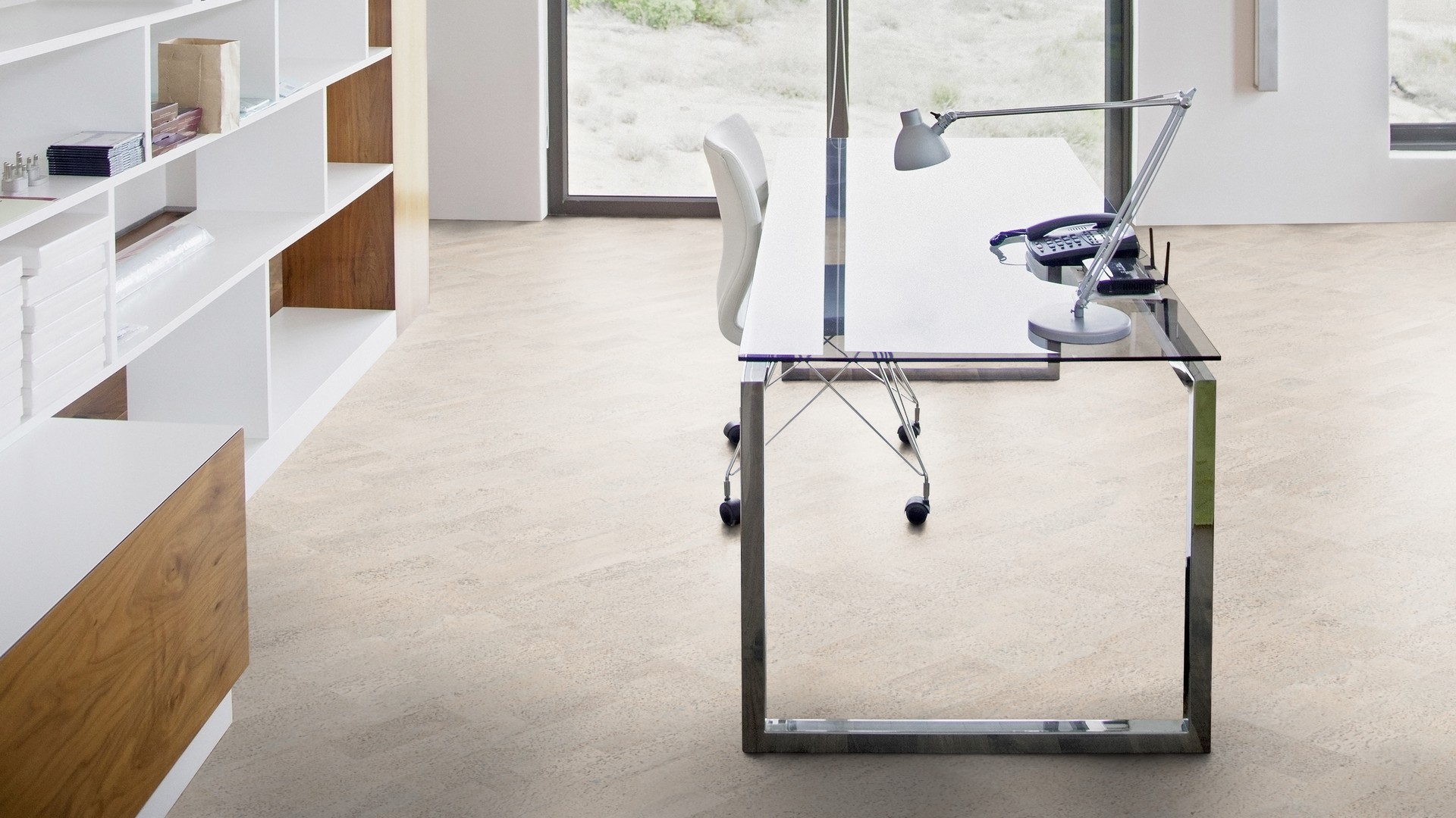 Пробковый пол клеевой Wicanders Cork Pure Identity Moonlight AJ2N002 600×300×6 фото в интерьере