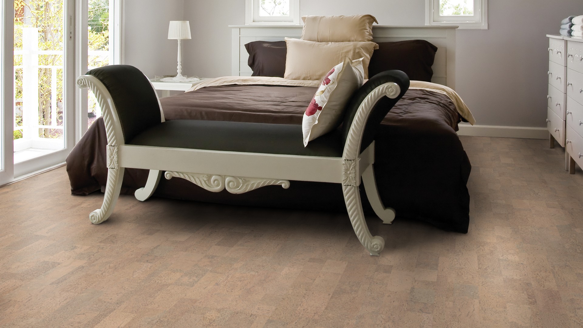 Пробковый пол клеевой Wicanders Cork Pure Identity Champagne AJ2O002 600×300×6 фото в интерьере Пробковый пол клеевой Wicanders Cork Pure Identity Champagne AJ2O002 600×300×6 фото в интерьере