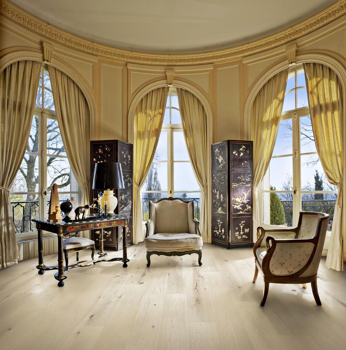 Паркетная доска Kahrs Роял Дуб Букингем Buckingham 181XADEK25KW240 Dynamic 2400×305×18 фото в интерьере Паркетная доска Kahrs Роял Дуб Букингем Buckingham 181XADEK25KW240 Dynamic 2400×305×18 фото в интерьере