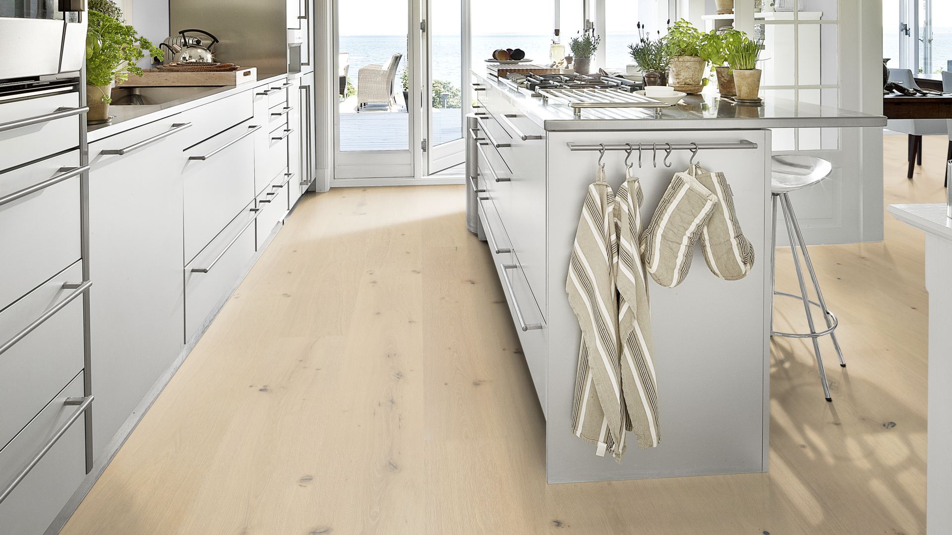 Паркетная доска Kahrs Роял Дуб Букингем Buckingham 181XADEK25KW240 Dynamic 2400×305×18 фото в интерьере Паркетная доска Kahrs Роял Дуб Букингем Buckingham 181XADEK25KW240 Dynamic 2400×305×18 фото в интерьере