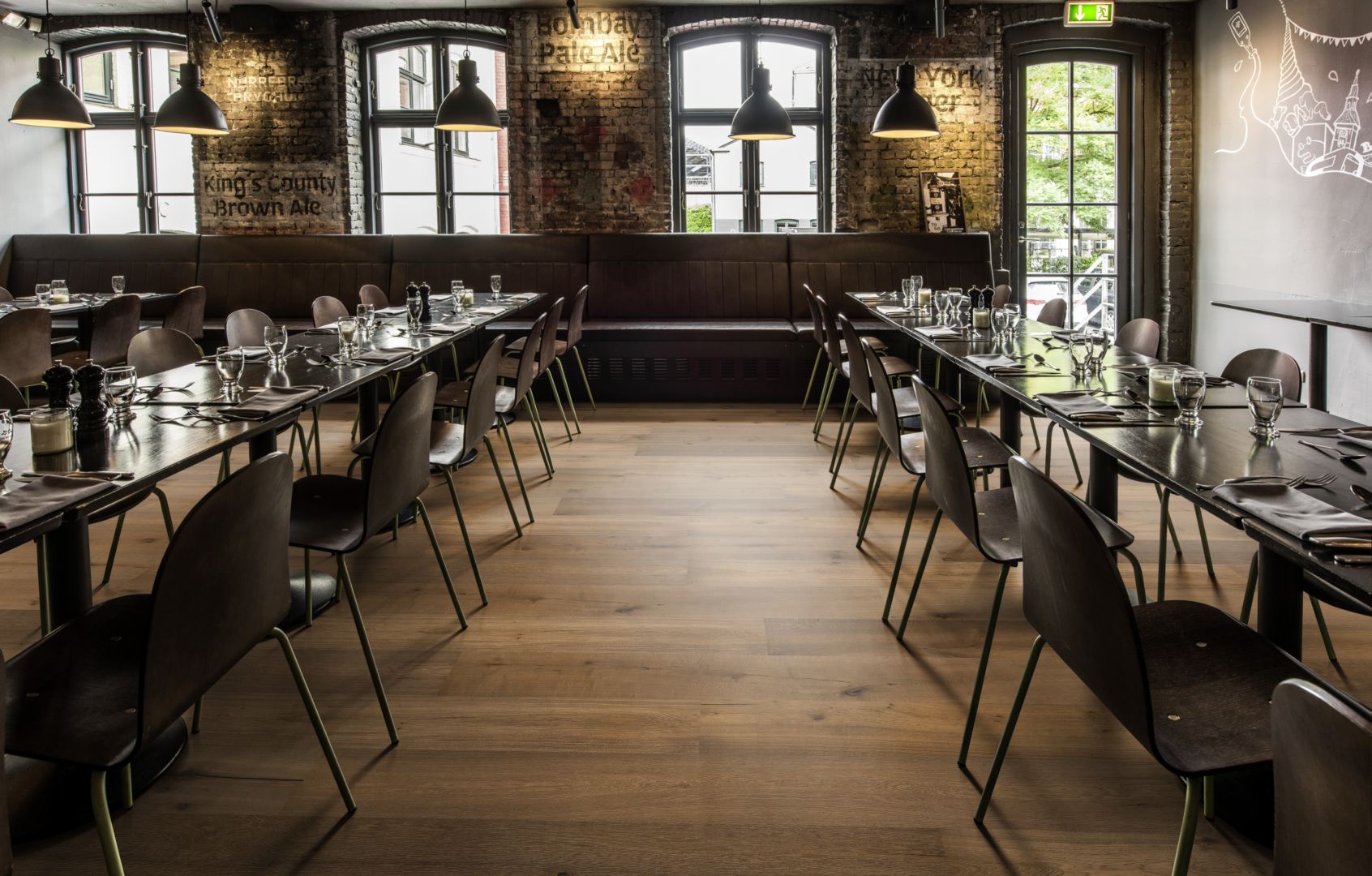 Паркетная доска Kahrs Роял Дуб Сан-Суси Sanssouci 181XDDEK26KW240 Dynamic 2400×305×18 фото в интерьере Паркетная доска Kahrs Роял Дуб Сан-Суси Sanssouci 181XDDEK26KW240 Dynamic 2400×305×18 фото в интерьере