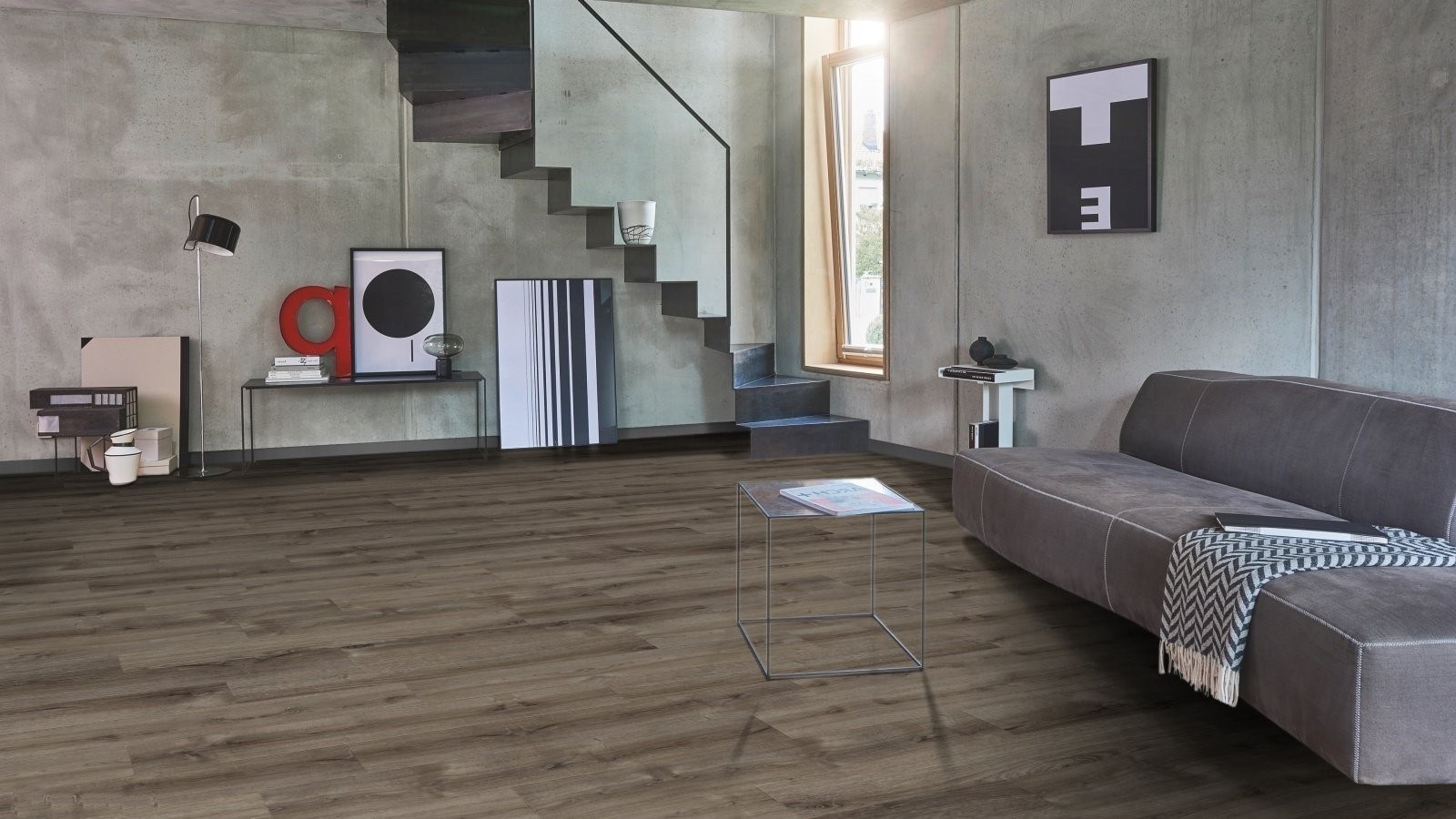 Ламинат Parador Basic 600XS Дуб Валери тёмный выбеленный 1744354 1285×243×8 фото в интерьере Ламинат Parador Basic 600XS Дуб Валери тёмный выбеленный 1744354 1285×243×8 фото в интерьере