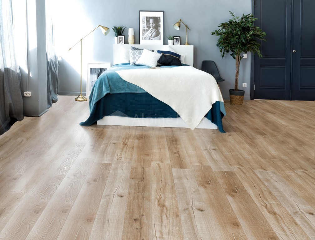 Кварцвиниловый SPC ламинат Alpine Floor Real Wood Дуб Натуральный ECO 2-5 1220×183×6 фото в интерьере Кварцвиниловый SPC ламинат Alpine Floor Real Wood Дуб Натуральный ECO 2-5 1220×183×6 фото в интерьере