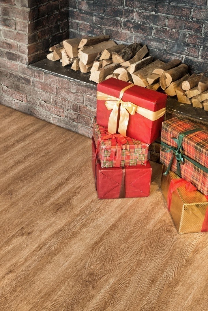 Кварцвиниловый SPC ламинат Alpine Floor Grand Sequoia Гевуина ECO 11-7 1220×183×4 фото в интерьере Кварцвиниловый SPC ламинат Alpine Floor Grand Sequoia Гевуина ECO 11-7 1220×183×4 фото в интерьере