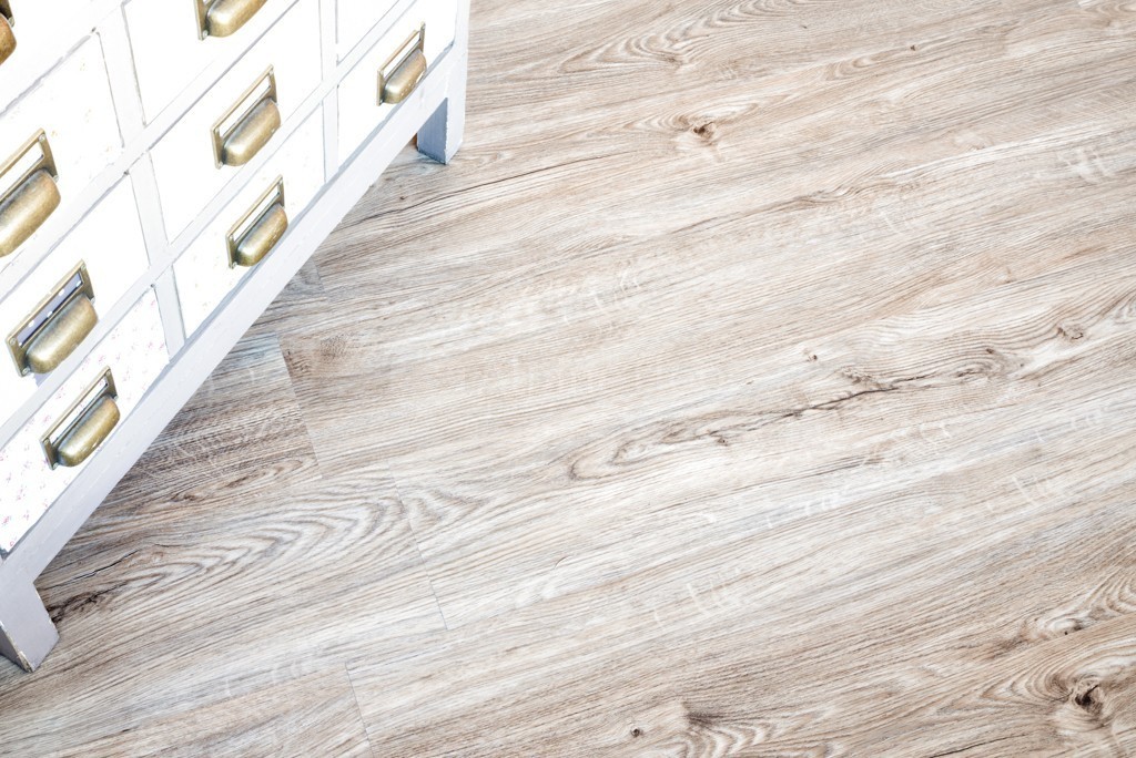 Кварцвиниловый SPC ламинат Alpine Floor Sequoia Классик ECO 6-10 1220×183×4 фото в интерьере