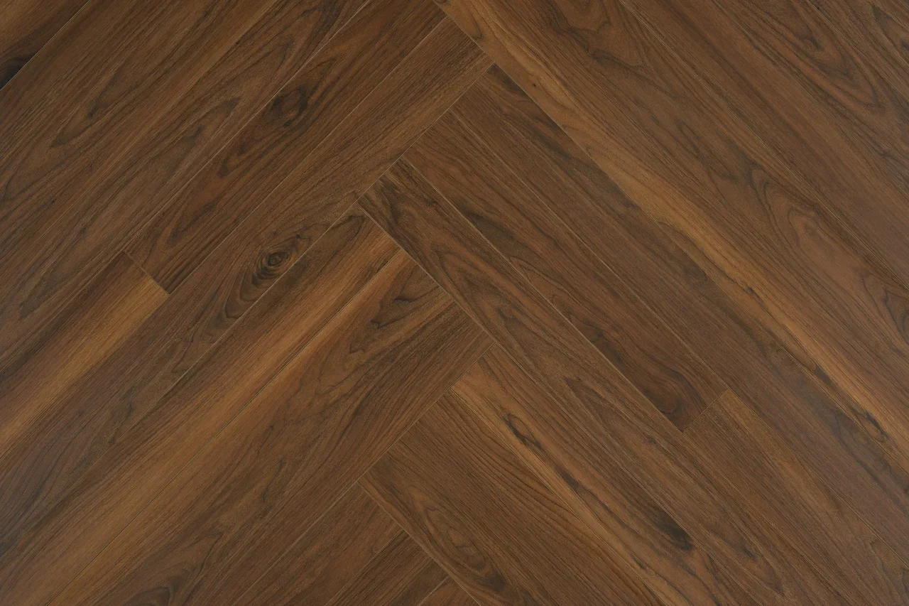 Ламинат CBM Mosaik Орех Трест 302 венгерская елка 600×100×10 (2,64 м2) Ламинат CBM Mosaik Орех Трест 302 венгерская елка 600×100×10 (2,64 м2)