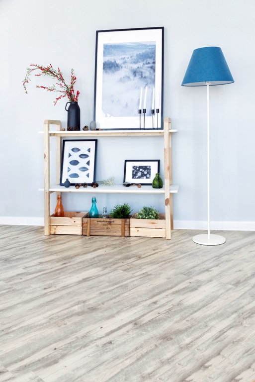 Кварцвиниловый SPC ламинат Alpine Floor Classic Акация Click ECO 107-8 1220×183×4 фото в интерьере