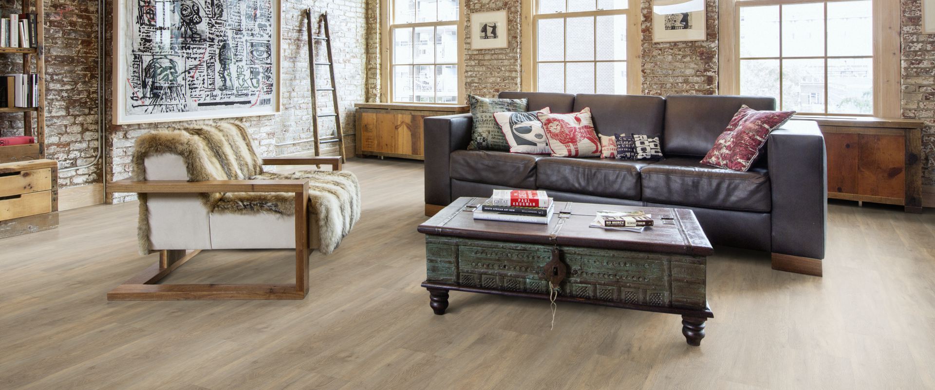 Кварцвиниловый SPC ламинат Kahrs Luxury Tiles Click 5 mm Taiga CLW 172 1210×172×5 фото в интерьере Кварцвиниловый SPC ламинат Kahrs Luxury Tiles Click 5 mm Taiga CLW 172 1210×172×5 фото в интерьере